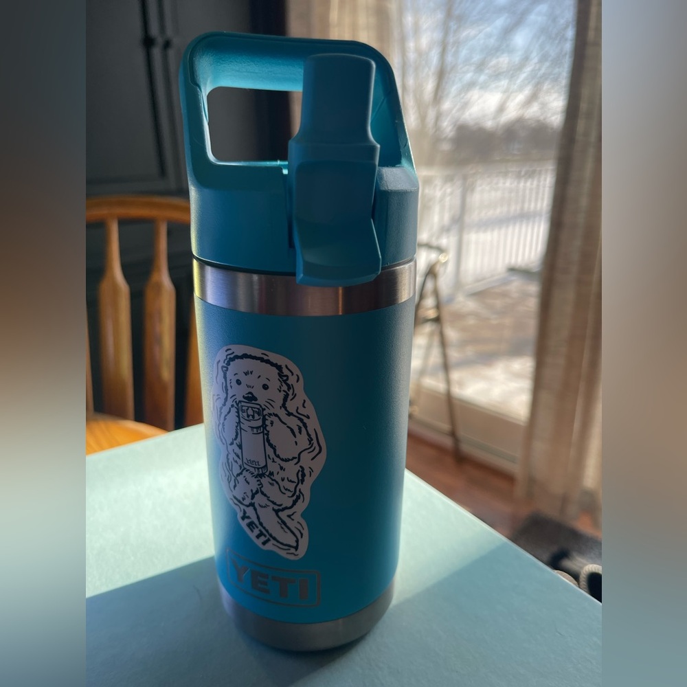 Kids yeti bottle.